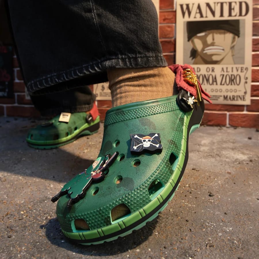 Crocs ONE PIECE Zoro Classic Clog